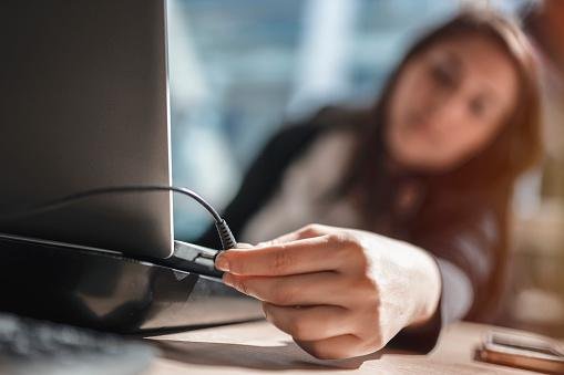 Notebooks com sistema operacional Windows mais avançados podem se sobrecarregar. (GettyImages/Reprodução)