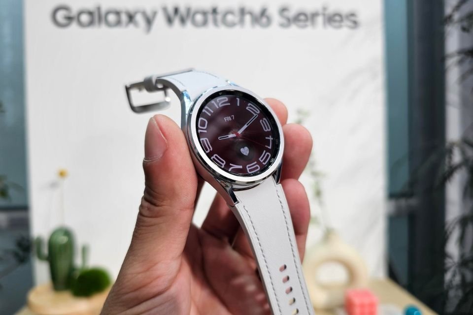 Novas funções: Samsung lança apps Wallet e Thermo Check para relógios  Galaxy Watch 