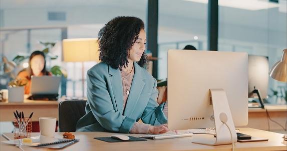 Computadores pessoais estão entre as primeiras grandes inovações tecnológicas. (Fonte: GettyImages)