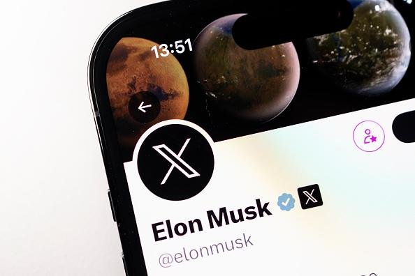 Musk espera que o compartilhamento de receita aumente as assinaturas no app.