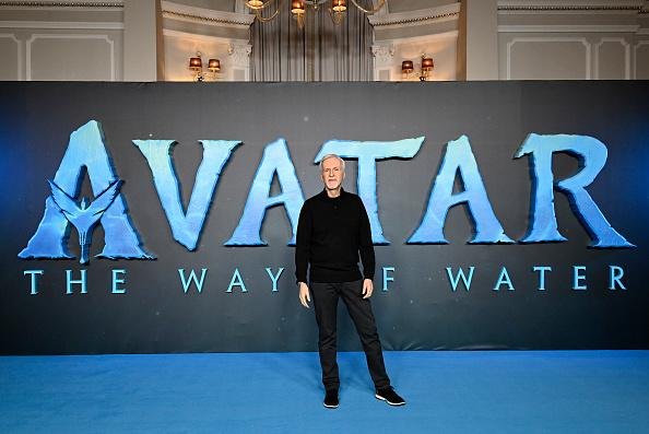 James Cameron é o diretor de Avatar. 