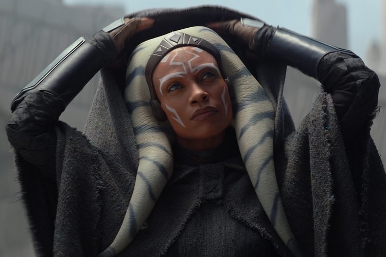 Ahsoka tem feito bastante sucesso no Disney+ e promete trazer grandes aventuras para os fãs de Star Wars.