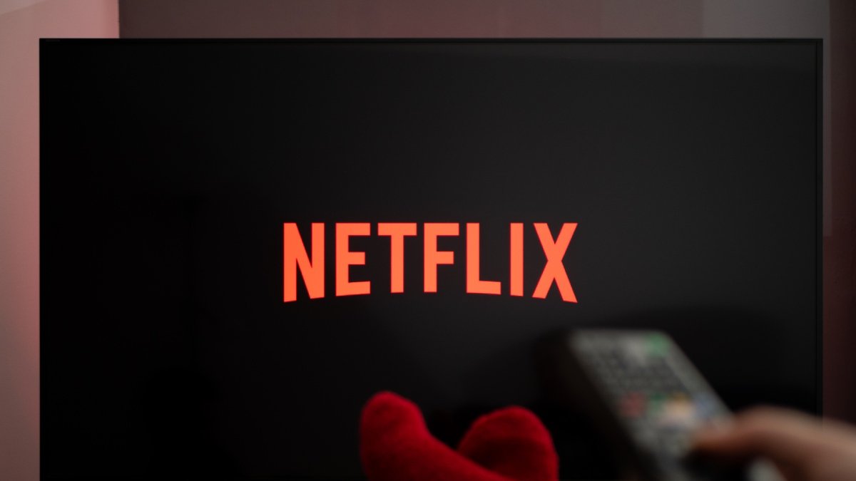 Netflix: 8 filmes e séries em alta para ver no fim de semana