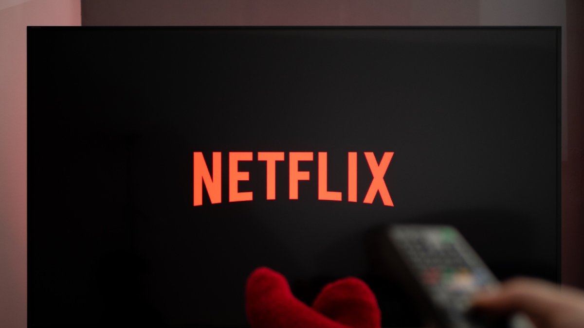 Rival da Netflix anuncia chegada ao Brasil com canais e filmes de