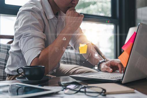 Programas de recuperação de dados trabalham com vários tipos de unidades de armazenamento.