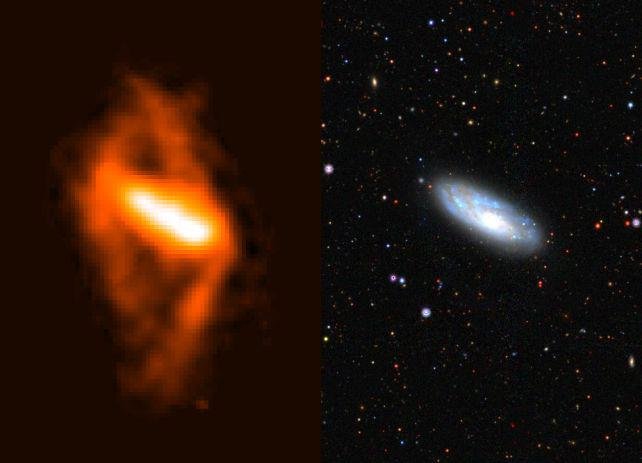 NGC 4632 vista pela pesquisa WALLABY (à esquerda) e em imagem ótica à direita.