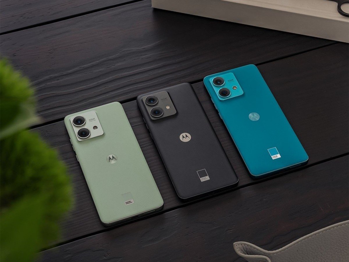 Motorola Edge 40 Neo segue o visual dos recentes lançamentos da marca.