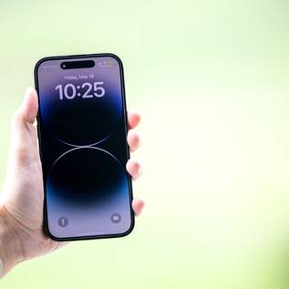 Imagem de iPhone 14: para quanto pode cair o valor com o lançamento do 15?