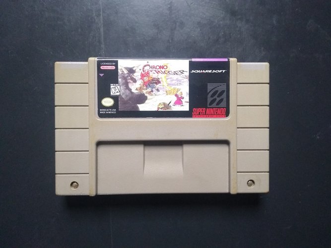 Modelo de carcaça frontal mais comum e presente na maioria dos jogos de SNES.