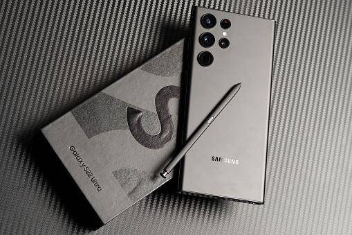 Galaxy S22 Ultra aparece na lista de celulares mais pesquisados no Buscapé em agosto.