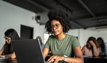 Empresas de Tecnologia oferecem mais de 5 mil bolsas de estudo