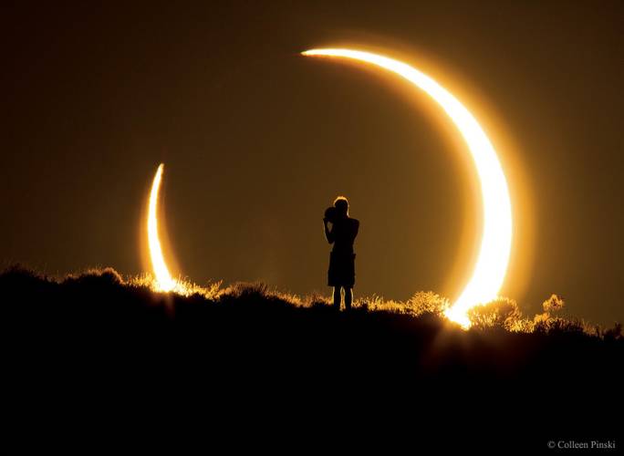 Eclipse anular sobre os Estados Unidos.