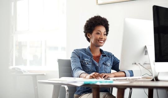 Google Drive oferece espaço de armazenamento e sincronização de dispositivos. (GettyImages/Reprodução)