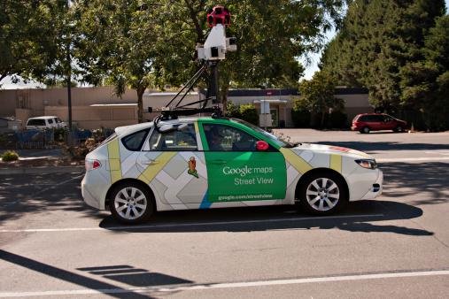 Carro do Google responsável por registrar as imagens usadas no Street View.