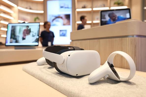 O novo headset de realidade virtual da Meta seria mais barato, confortável e útil para o dia a dia.