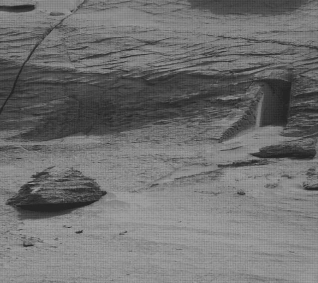 A imagem foi fotografada pelo rover Curiosity, a partir do instrumento Mast Camera (Mastcam).