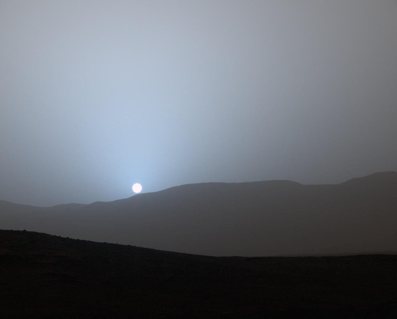 Um típico pôr do sol em Marte.