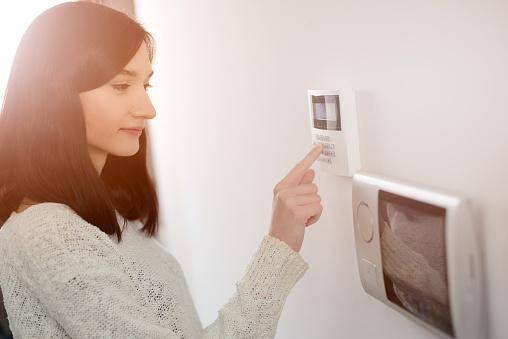 Criminosos podem invadir sistemas utilizados em Smart Home.