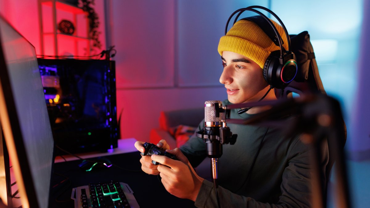 Streamer gigante da Twitch vaza sem querer ganhos insanos com live e número  ultrapassa 6 dígitos