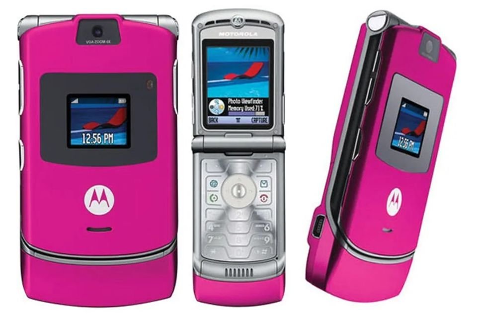Motorola V3 foi superado em 2010 pelos modelos com 3G, Wi-Fi e touchscreen.