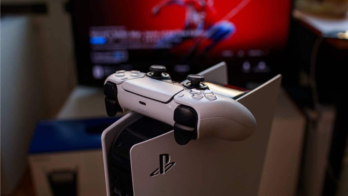 Sony revela design do PS5 e versão do console sem suporte para mídia física