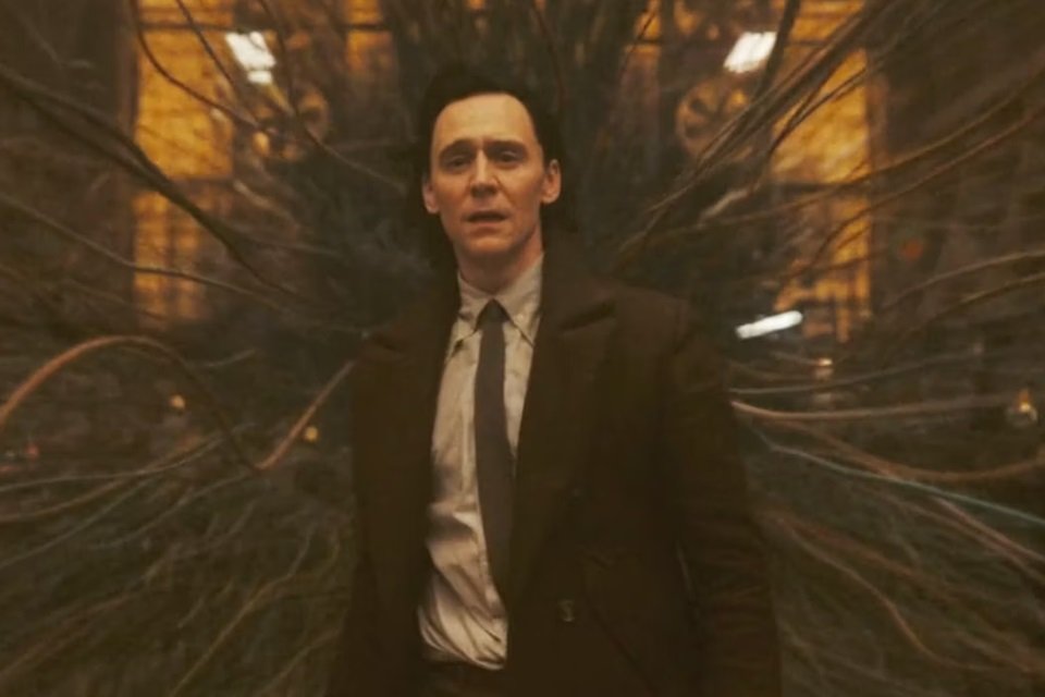 Fãs de Loki estão preocupados com o final da segunda temporada após notarem  uma mensagem preocupante no penúltimo episódio