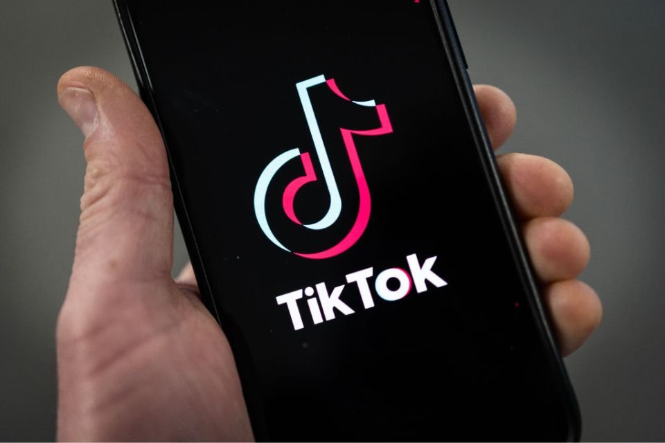 TikTok testa uploads de vídeos com duração de até 15 minutos