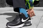 Imagem de Black November na Netshoes com até 70% de desconto em marcas como Nike, Puma e Adidas