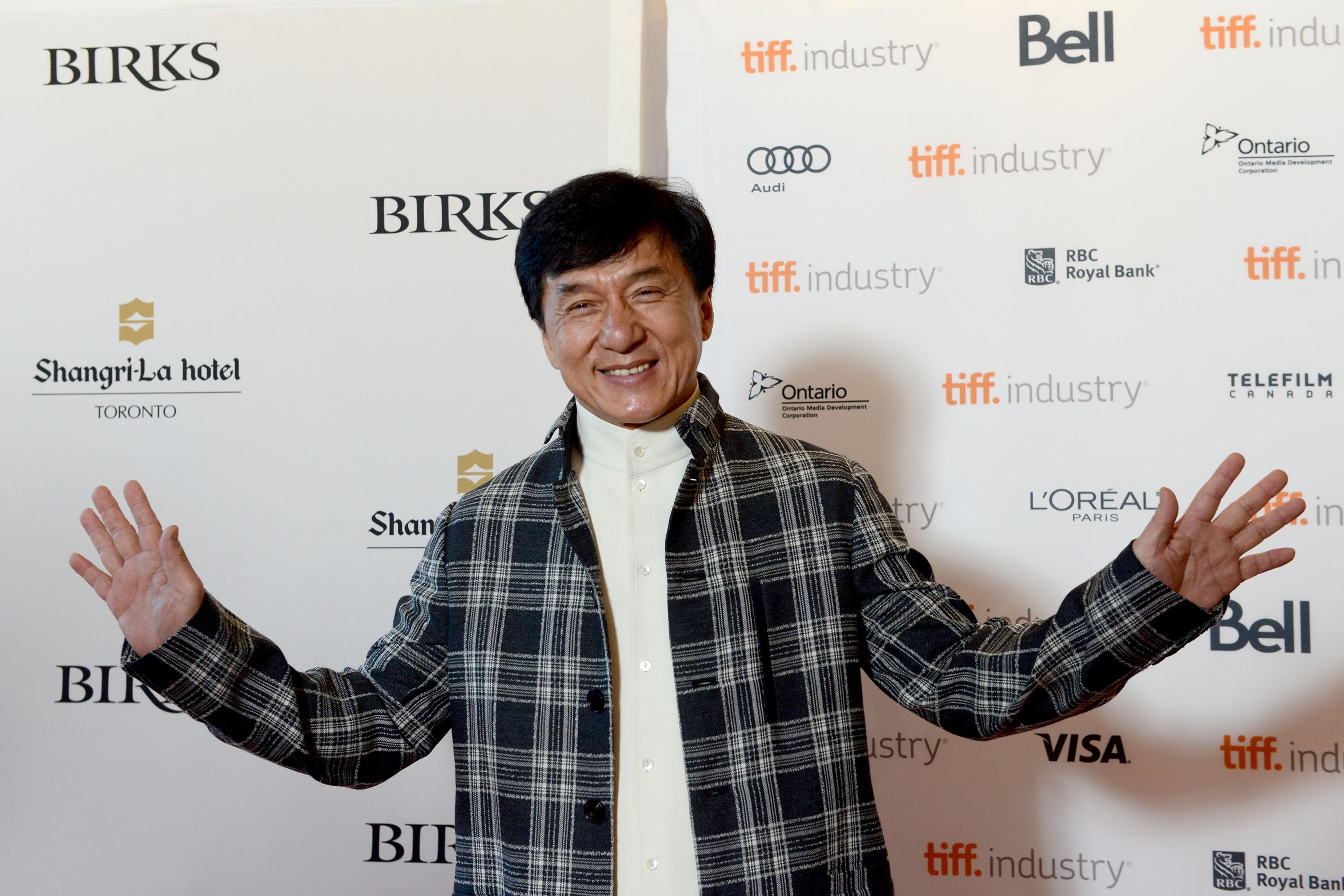 Jackie Chan está de volta em novo filme de ação com John Cena; veja trailer