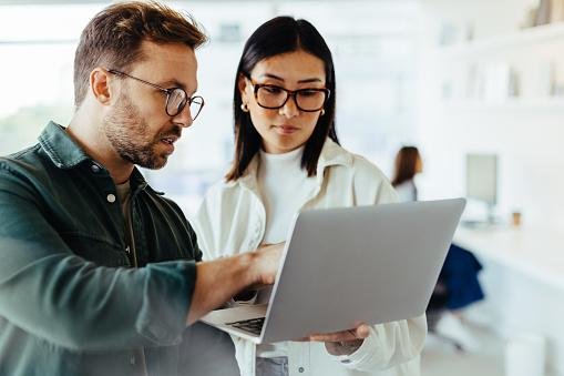 A área de tecnologia é conhecida por sua constante transformação e tendências inovadoras. (Getty Images/Reprodução)