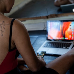 Imagem de Internet avança e chega a 84% dos domicílios brasileiros, revela pesquisa