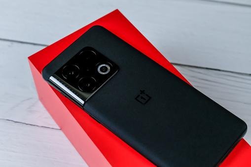 Novo OnePlus 12 será apresentado em 4 de dezembro.