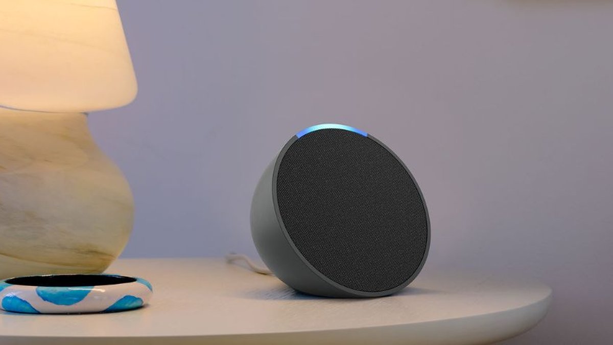 O Alexa Echo Pop é um smart speaker potente e compacto que traz a  assistente virtual Alexa da  para sua casa.