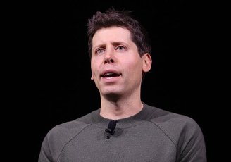 Sam Altman voltou a ser CEO da OpenAI, e a Microsoft agora ocupa um espaço no conselho administrativo.