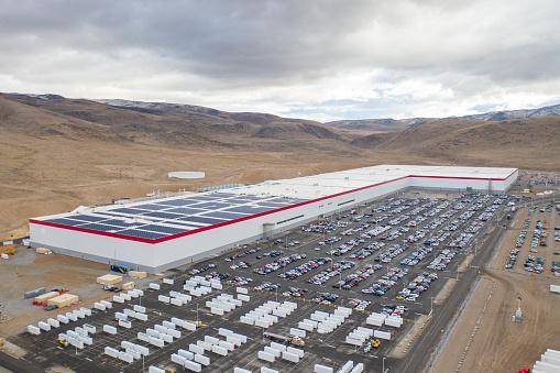 A Gigafactory da Tesla, atualmente focada na fabricação do Cybertruck.