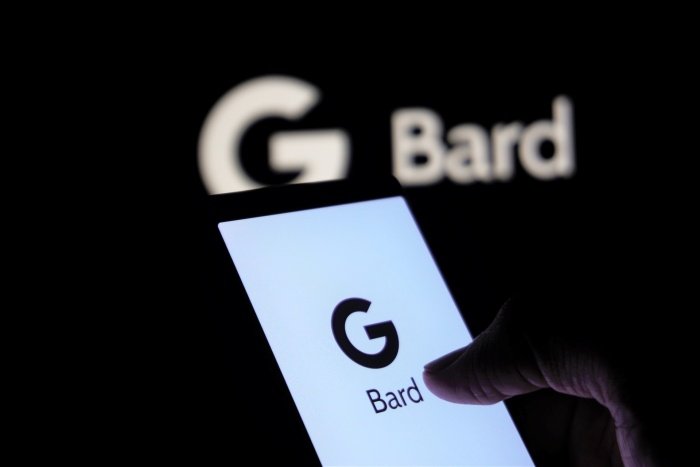 O Google Bard é um dos rivais do ChatGPT.