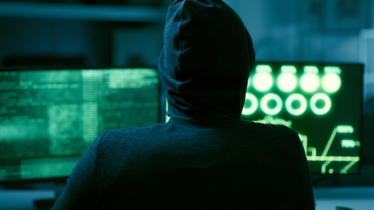 Hacker menor de idade por trás do GTA 6, detido, acusado de duas