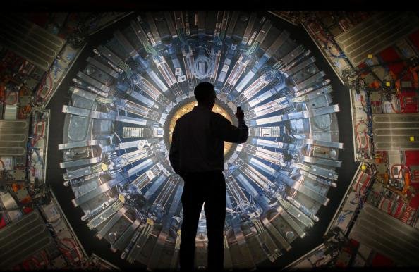 A descoberta do bóson de Higgs em experimentos do Large Hadron Collider (LHC), no CERN, mudou o modo como os cientistas observam o Modelo Padrão da Física.