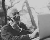 Agetechs: o que são e como auxiliam na inclusão digital dos idosos?