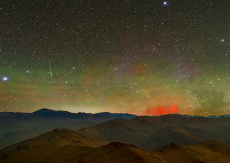 Imagem de sprites vermelhos obtida em 2022 no Observatório La Silla do Observatório Europeu do Sul (ESO), no Chile.