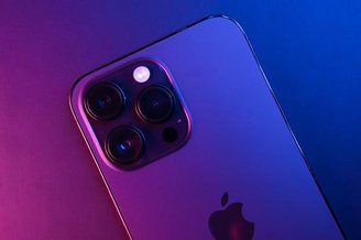 iPhone 14 Pro Max camera module.