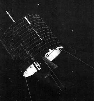 Intelsat 1 è stato lanciato il 6 aprile 1965 dall'International Satellite Communications Association (INTELSAT).