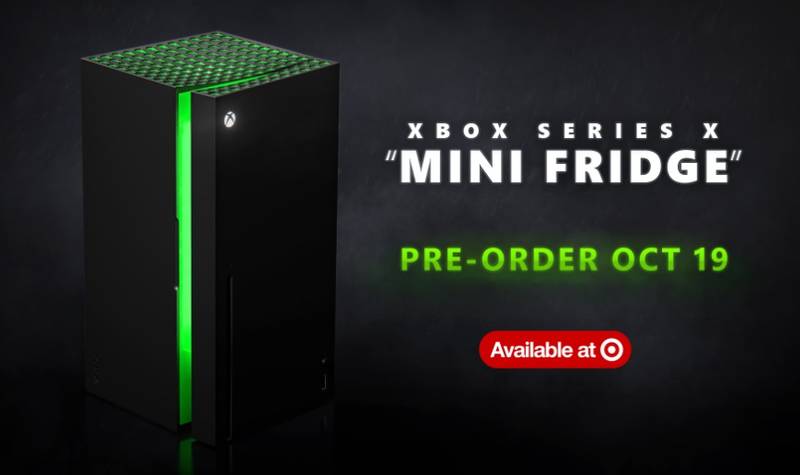A geladeira em miniatura no formato do Xbox Series X.