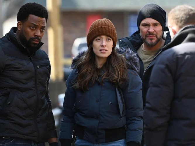 A greve em Hollywood atrasou a estreia da 11ª temporada de Chicago PD.