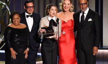 Elenco original de Grey's Anatomy se reúne no Emmy 2024; assista