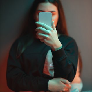 Imagem de EUA pode aumentar punição para quem compartilhar deepfake