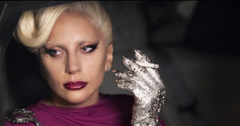 Lady Gaga em American Horror Story: Hotel. (Fonte: IMDb/Reprodução)