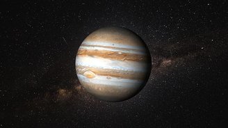 Um ano em Júpiter equivale há aproximadamente 12 anos terrestres.