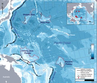 Um comunicado explica que a placa tectônica do Pacífico se deslocou para o oeste ao longo das zonas de subducção entre o Japão, Nova Zelândia e Austrália. 