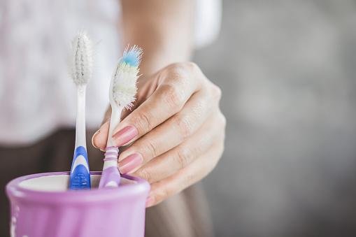 Algumas escovas de dente até são conectadas à internet, mas com limitações.